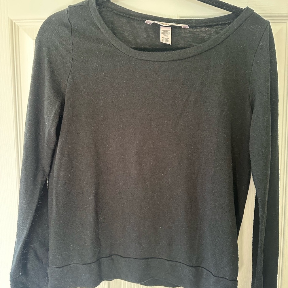 Victoria's Secret Black Long-Sleeve Scoop Neck Top
